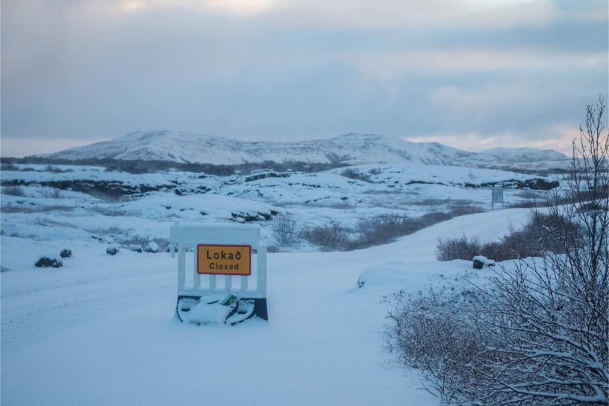 Closed road in Iceland due to weather conditions